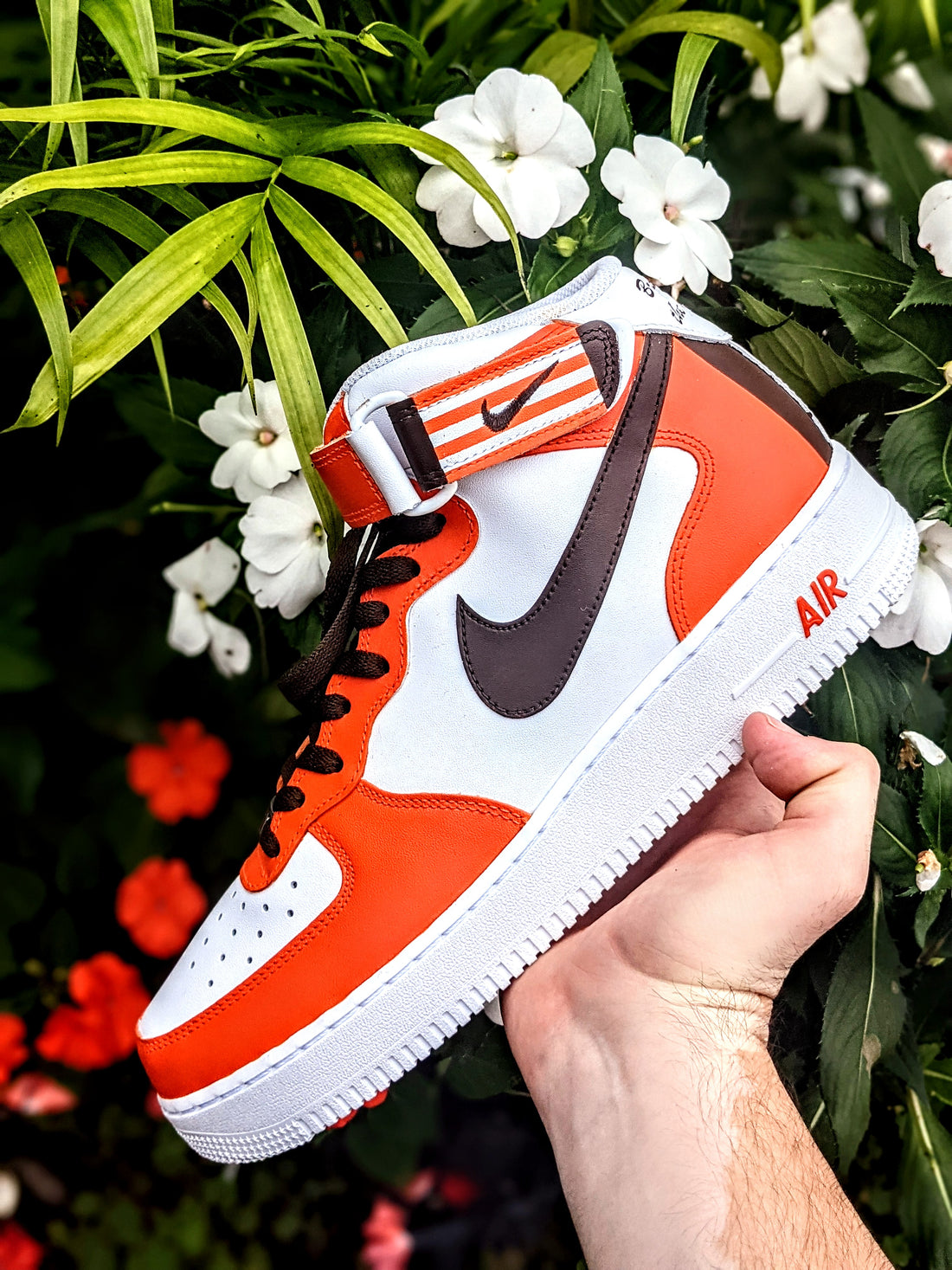 CLE - Air Force One Mid